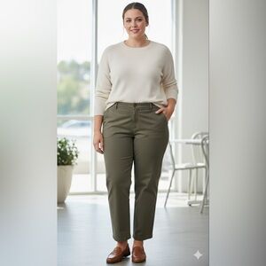 LL Bean Pant 277330 Classic Fit Bayside High Army Green Khaki Comfort Waist 18 R